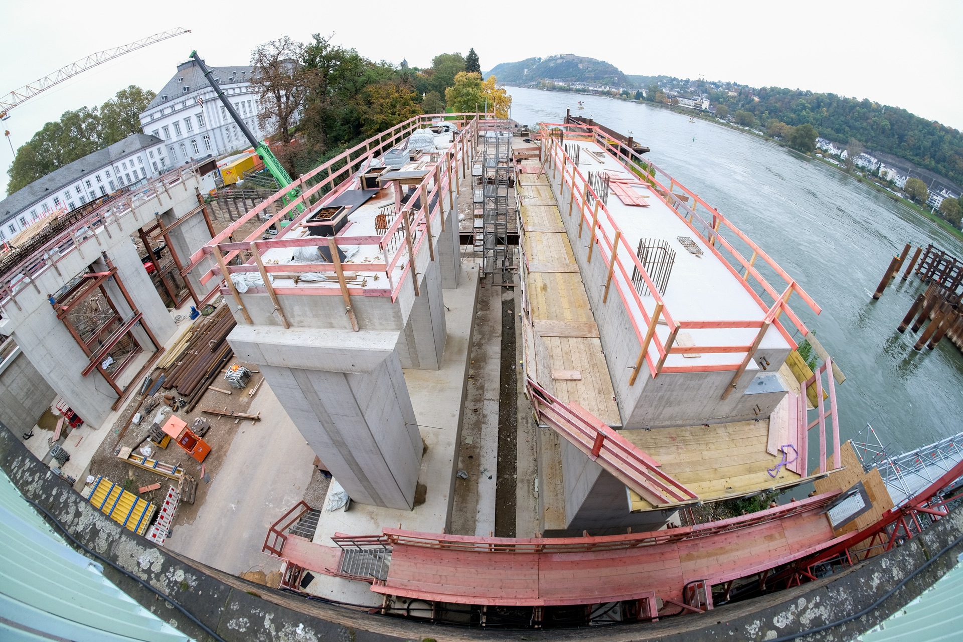 Pfaffendorfer Rheinbrücke Koblenz im Bau
