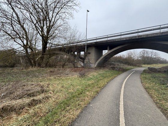 Lahnbrücke, Staffel – Bild 1